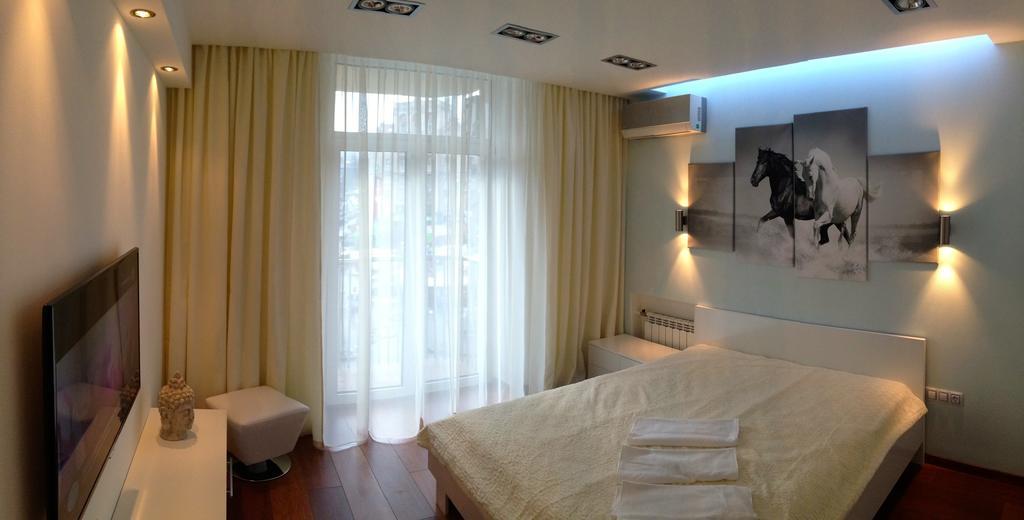 Apartment Mihailovskaya Kiev Ngoại thất bức ảnh